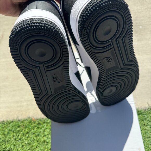 Nike Air Force 1 Low 07 Panda Black White Men's Size 10 DV0788-001 - Picture 4 of 6